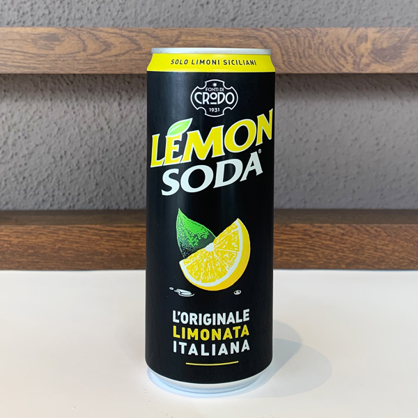 Lemon soda lattina