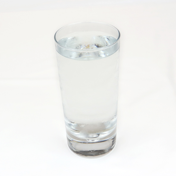 Mineralwasser ohne Kohlensäure 0,20 l.